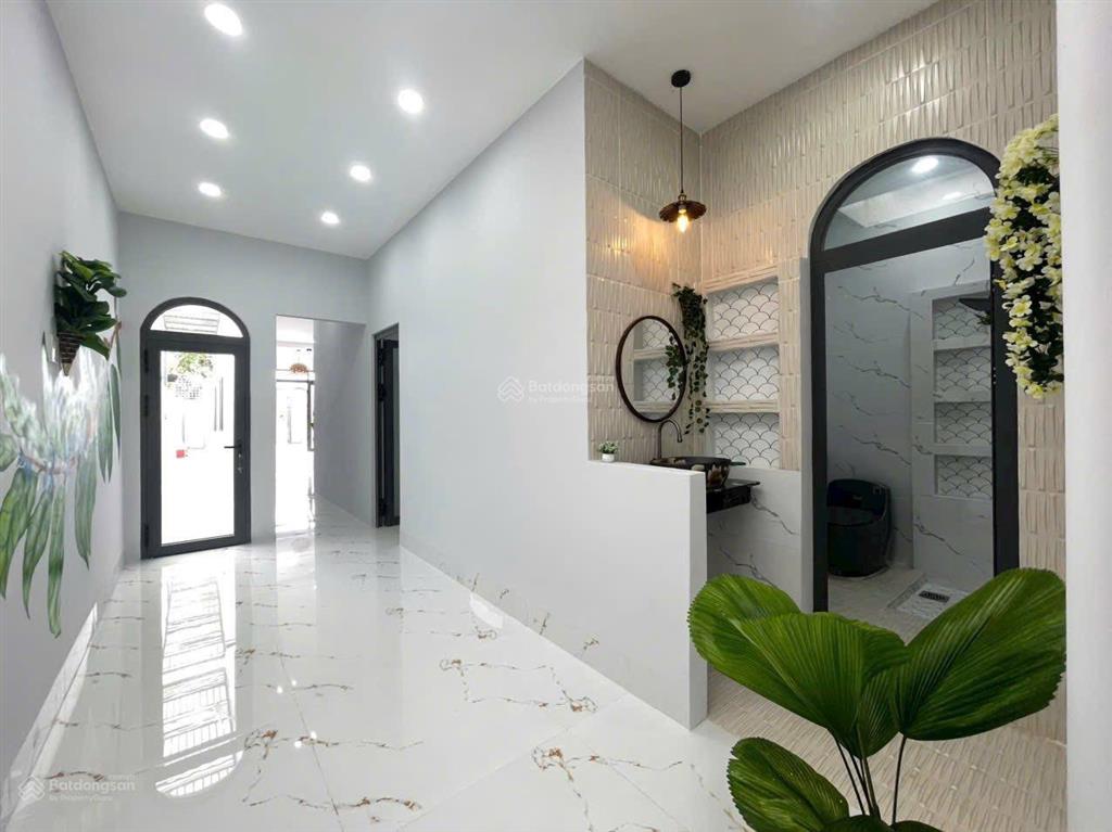 Thanh lý cắt lỗ nhà cấp 4 mặt tiền đường gần ubnd xã hưng long bình chánh  giá 890tr