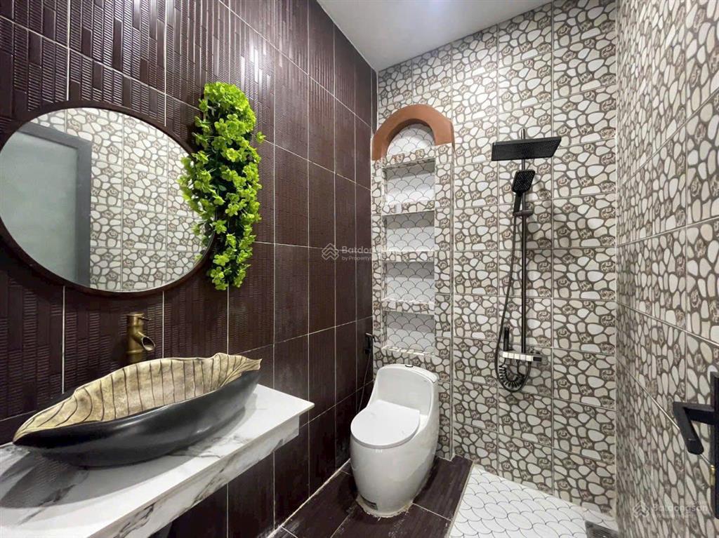 Thanh lý cắt lỗ nhà cấp 4 mặt tiền đường gần ubnd xã hưng long bình chánh  giá 890tr