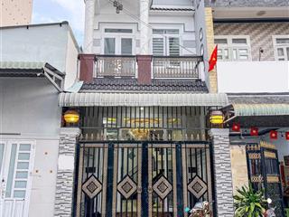 Chính chủ bán cắt lỗ nhà mái thái 1 trệt 1 lầu gần chợ bình điền