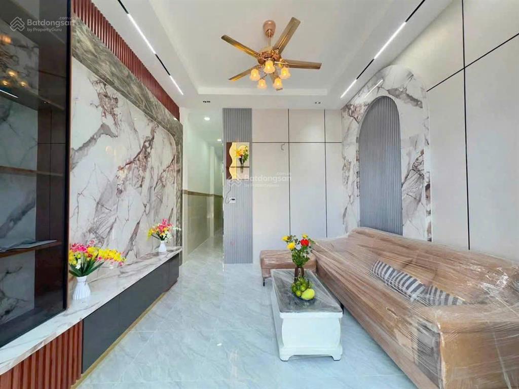 Bán nhà cấp 4 sẵn nội thất dọn vào ở ngay  gần chợ vĩnh lộc b bình chánh giá 835 triệu