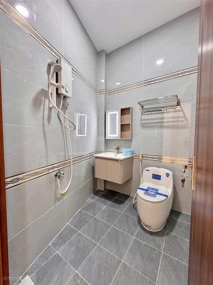 Bán nhà cấp 4 sẵn nội thất dọn vào ở ngay  gần chợ vĩnh lộc b bình chánh giá 835 triệu
