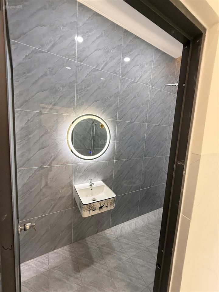 Chính chủ bán nhà cấp 4 để xoay vốn làm ăn  gần chợ cầu xáng bình chánh 800 triệu