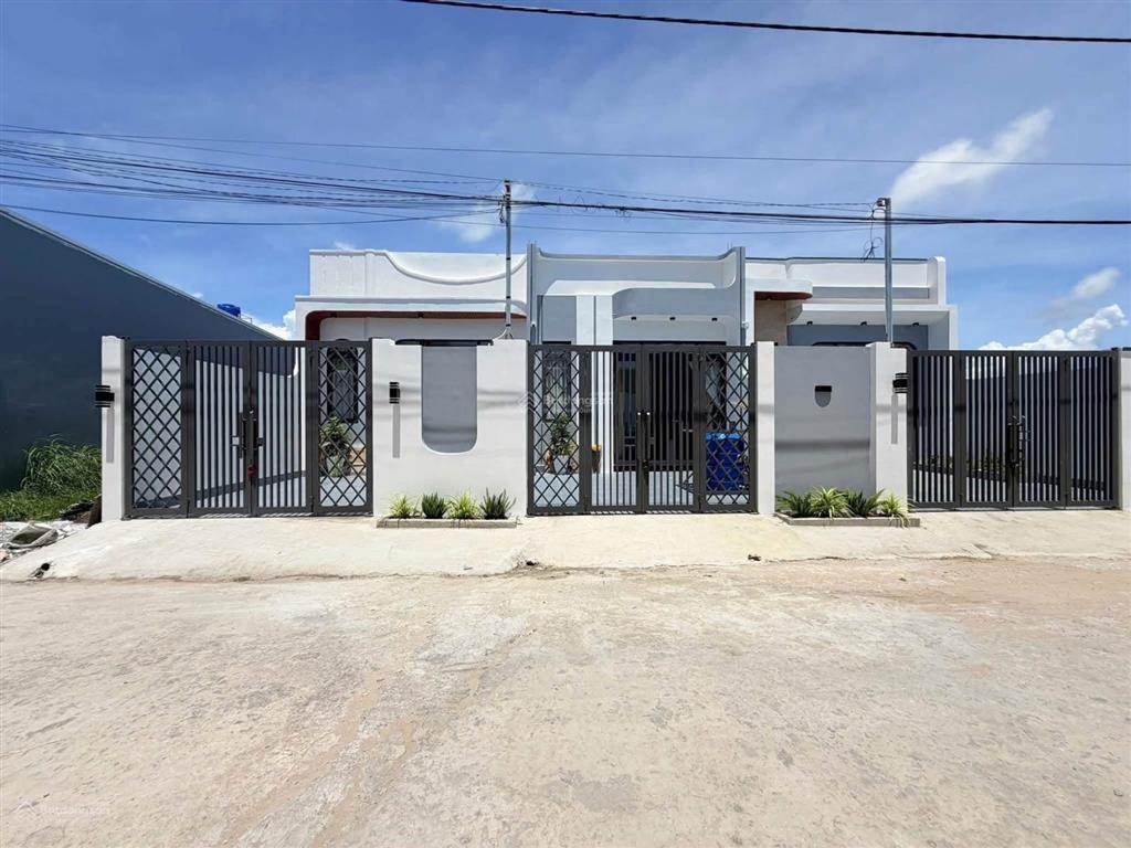 Bán nhanh nhà cấp 4 gần công viên bình chánh (sổ hồng riêng) giá 790 triệu