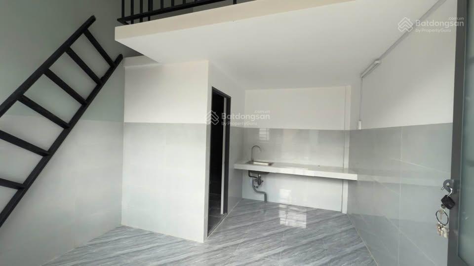 Chủ kẹt tiền cần bán dãy trọ 8 phòng  giáp gần kcn tân tạo  giá 1 tỷ 100tr