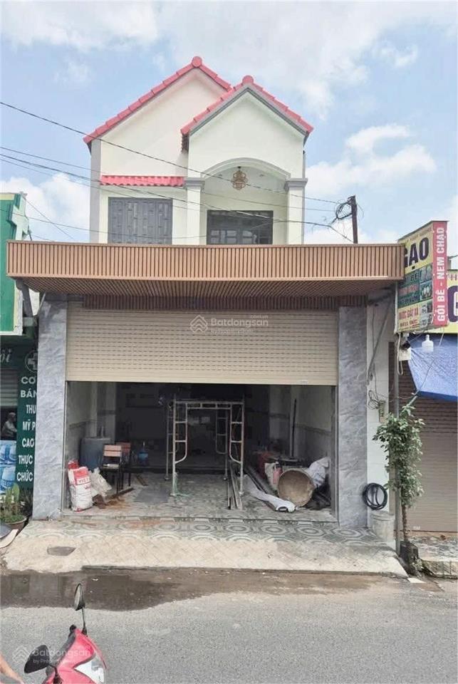 Bán nhà mái thái mặt tiền hướng ra chợ phú lạc bình chánh (5x17m)