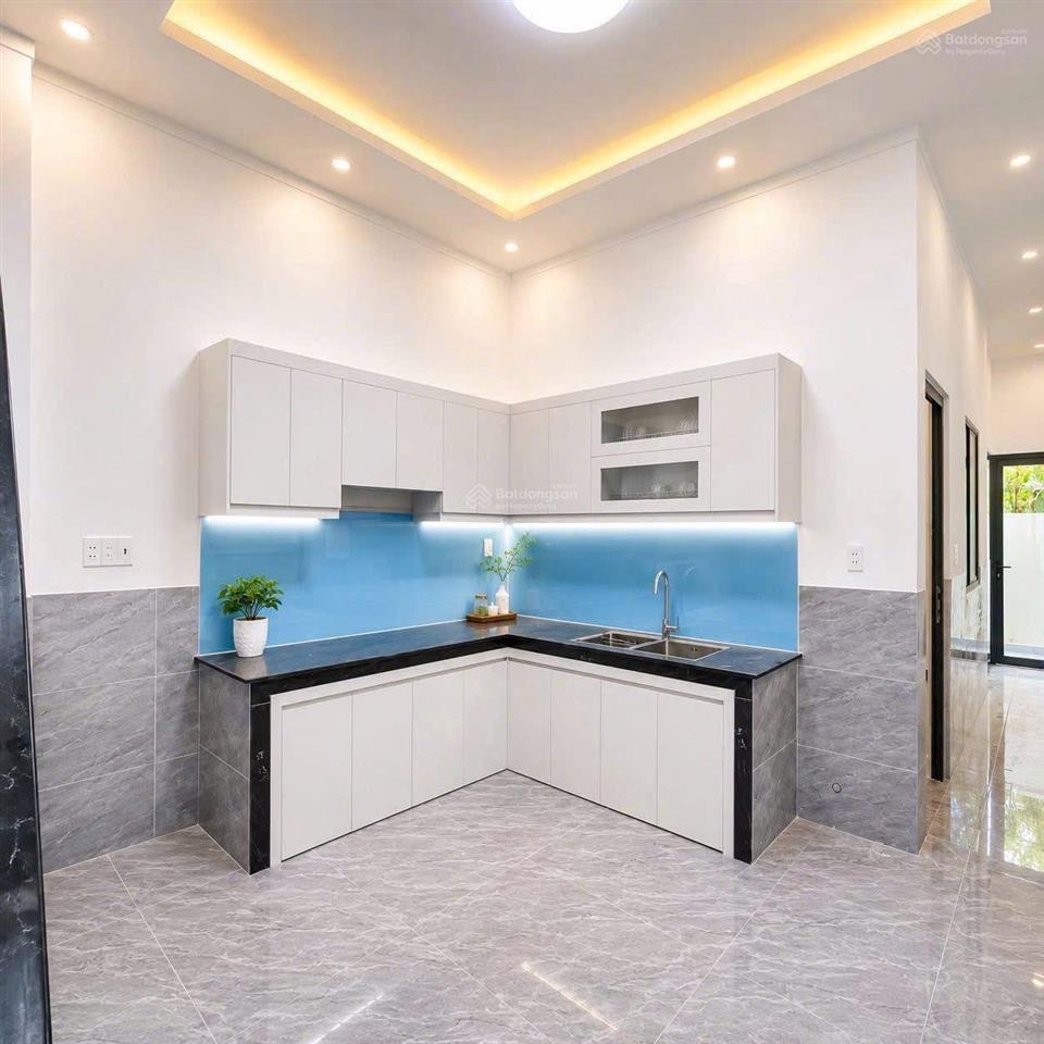 Dãy nhà vừa mới mở bán dành cho người có thu nhập thấp tại bình chánh, tp.hcm. giá 950 triệu