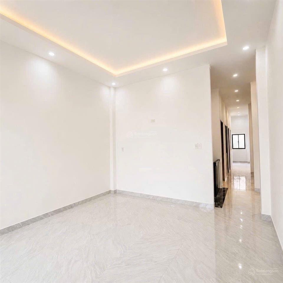 Dãy nhà vừa mới mở bán dành cho người có thu nhập thấp tại bình chánh, tp.hcm. giá 950 triệu