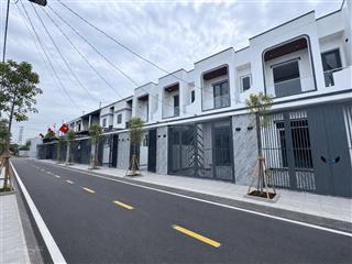 Dãy nhà vừa mới mở bán dành cho người có thu nhập thấp tại bình chánh, tp.hcm. giá 950 triệu