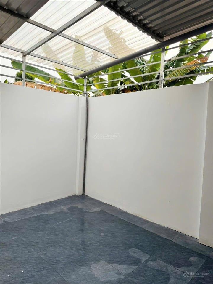 Thanh lý căn góc mặt tiền hẻm thông gần công viên bình chánh giá 895 triệu
