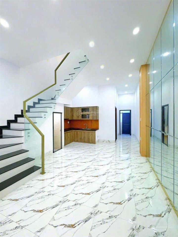Thanh lý nhà 1 trệt 1 lầu (5x19m) gần chợ tạm bình hưng bình chánh giá 1 tỷ 050 triệu