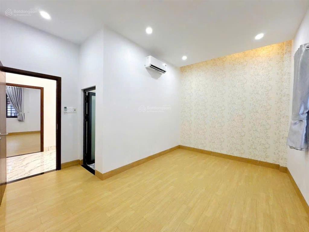 Thanh lý nhà 1 trệt 1 lầu (5x19m) gần chợ tạm bình hưng bình chánh giá 1 tỷ 050 triệu