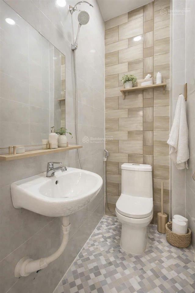 Nhà mới đẹp giá chỉ nhỉnh 2 tỷ ngang gần 5m sát quận 6 & tân phú sổ riêng. vào ở ngay!