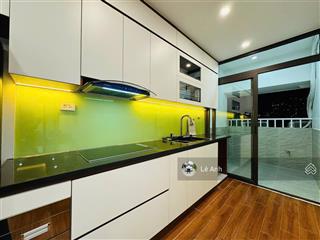 Bán căn hộ chung cư n09 thành thái. diện tích 90m2. 2n 2wc dễ sửa 3 view công viên cầu giấy