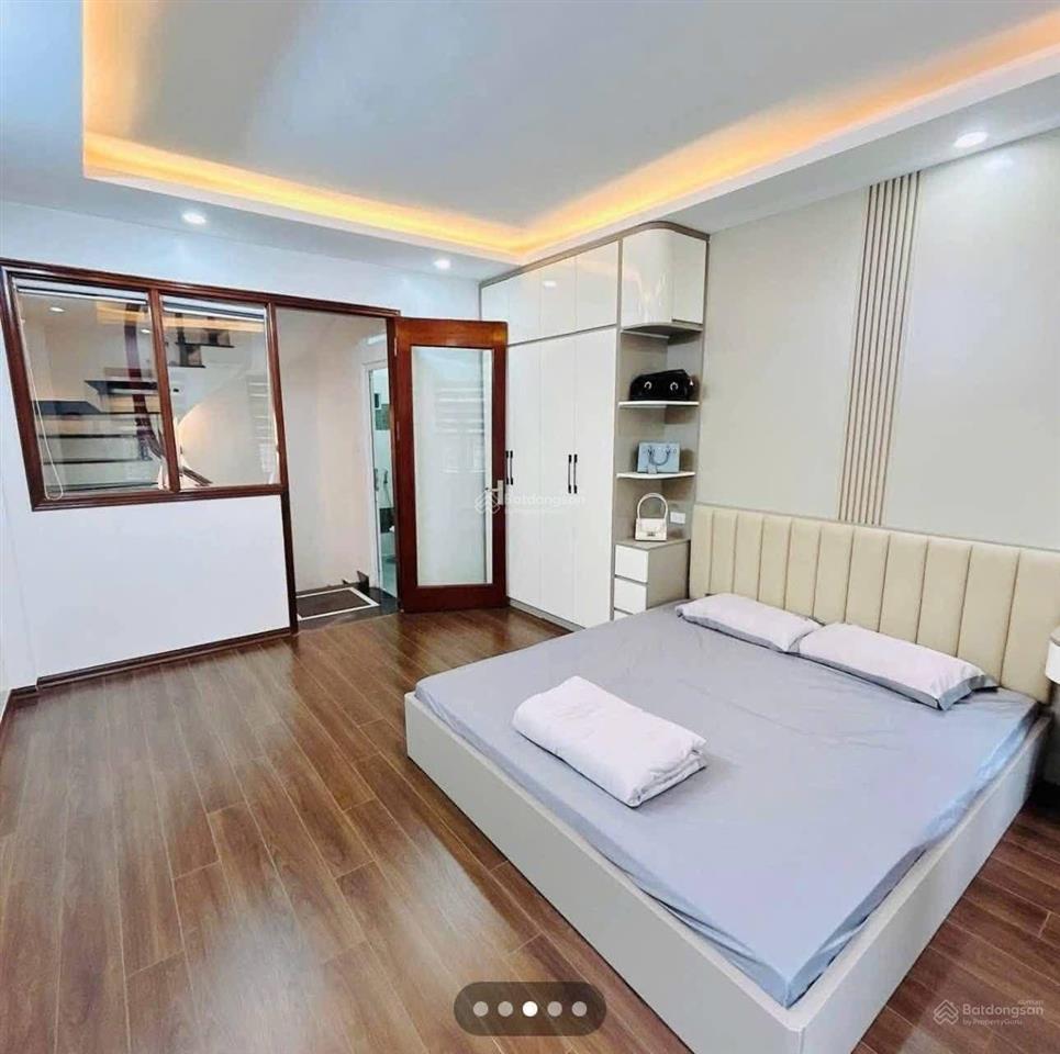 200m ra trường bùi quốc khái, dt30m2 5 tầng, 7.9 tỷ ở ngay. sđcc