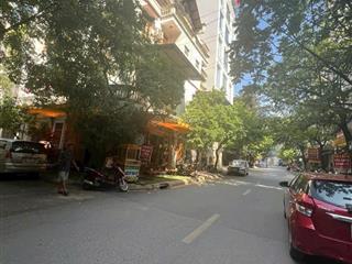 Bán nhà c4 phân lô vỉa hè khu dãn dân văn quán 60 m dân cư đông đúc kinh doanh sầm uất giá 16 tỷ