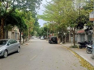 Bán gấp liền kề văn phú 90m 5 tầng mt 5m. vị trí trung tâm rẻ nhất kđt chỉ 22 tỷ.