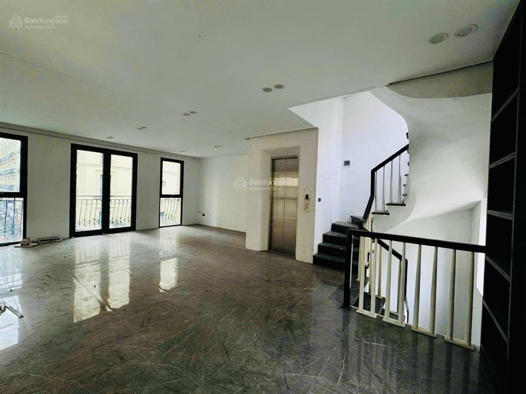 Chính chủ giảm 3 tỷ bán liền kề the terra an hưng 75m mt 6,5m giá 25 tỷ.