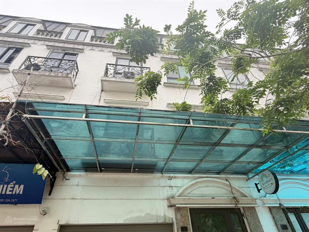 Chủ nhà giảm chào 2 tỷ nhà liền kề la casta 73m mt 5m giá 21 tỷ