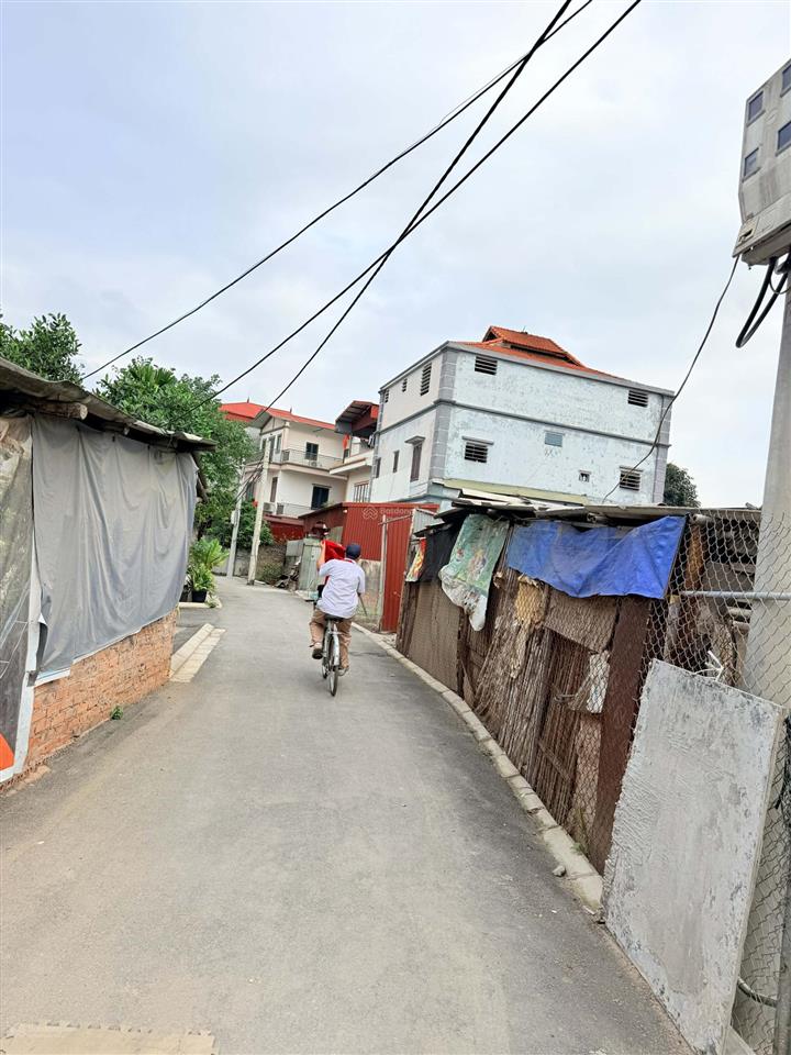 Bán đất 65.3m đa tốn  bát tràng ( gia lâm cũ ) ngõ ô tô cách phố 10m sổ đỏ