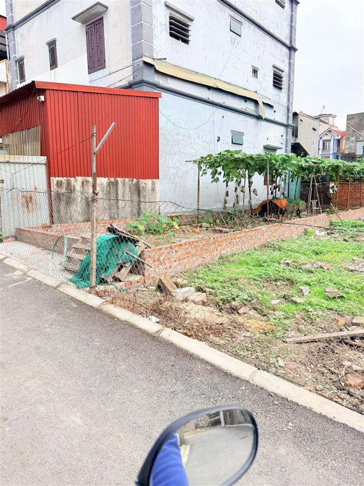 Bán đất 65.3m đa tốn  bát tràng ( gia lâm cũ ) ngõ ô tô cách phố 10m sổ đỏ