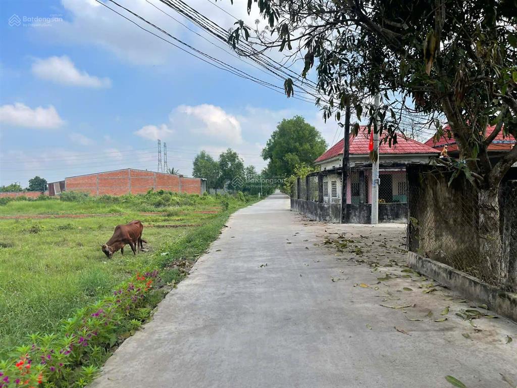 Chỉ 700tr có ngay lô đất 5x20 ngay mặt đường bê tông 8m 0938 192 ***