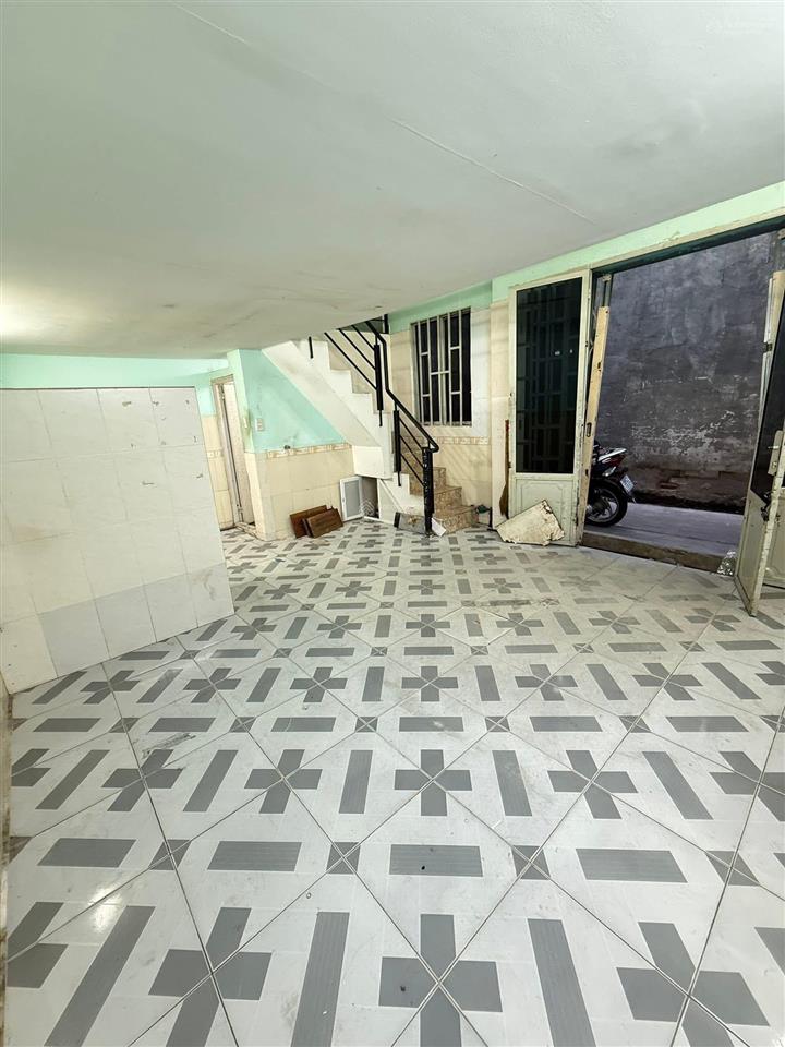 Bán nhà riêng tại trần xuân soạn, 3pn, 3 tầng, 3,8 tỷ, 28m2, nhiều tiện ích
