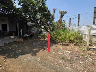 Bán gấp lô đất thổ 6x20m ngay đương nhựa đt 830 đi vào giá 680 triệu