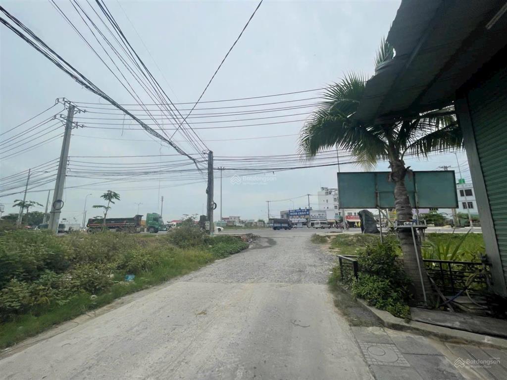 Bán gấp lô đất đẹp đường betong ngay óc eo 8x15m thị trấn đức hoà giá 1.9 tỷ