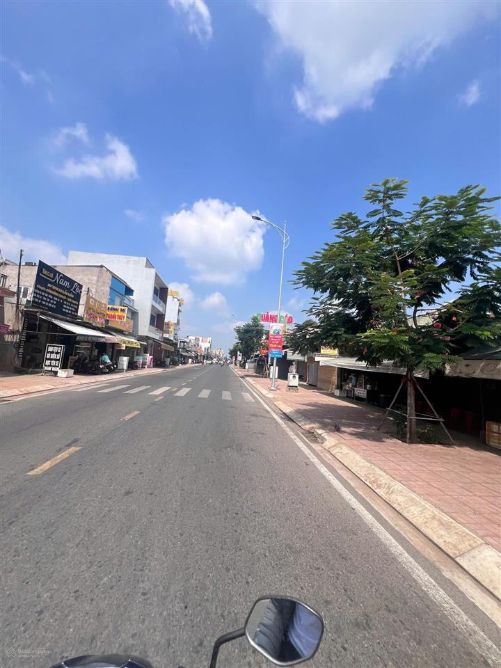 Chính chủ cần bán gấp bảo vinh tp long khánh