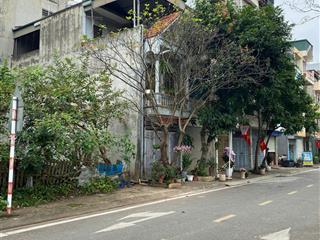 Đất tđc giang biên  việt hưng vị trí đẹp, ô tô tránh, vỉa hè rộng, chỉ 11 tỷ.