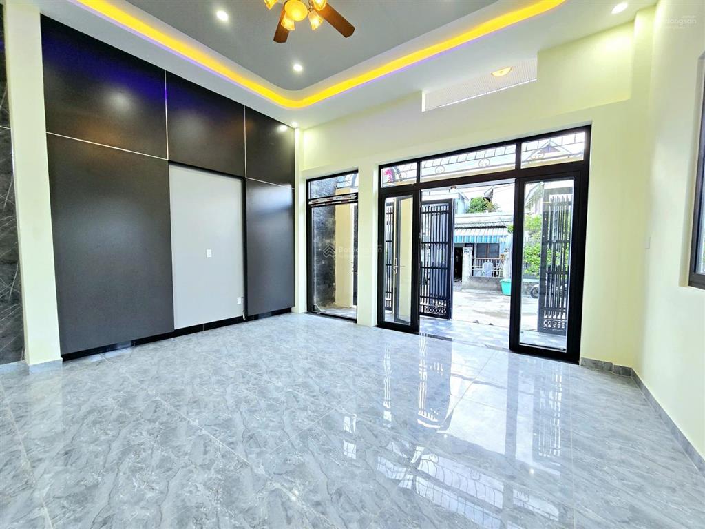 Cần bán nhà mới 3 tầng đường ô tô tránh nhau  tôn đản, cẩm lệ, đà nẵng