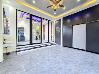 Cần bán nhà mới 3 tầng đường ô tô tránh nhau  tôn đản, cẩm lệ, đà nẵng