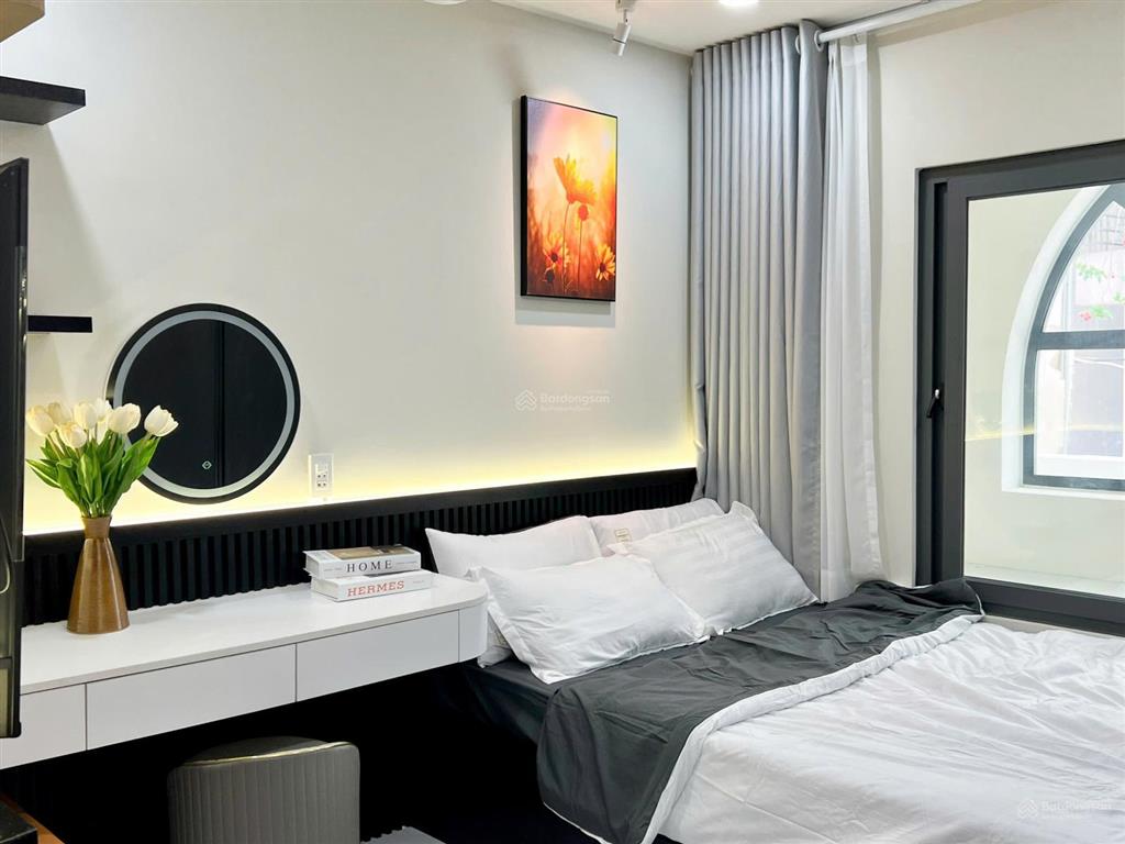 Căn hộ dịch vụ 30m2  studio cửa sổ thoáng  full nội thất  cmt8