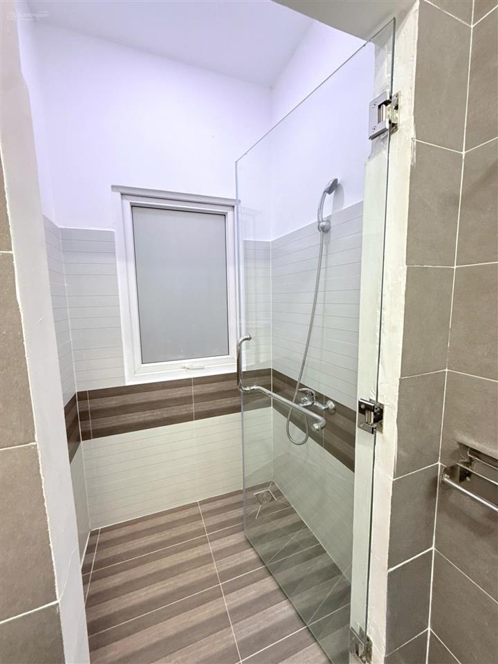 Căn hộ dịch vụ 30m2  hẻm 217 đề thám  gần bùi viện  9.8tr