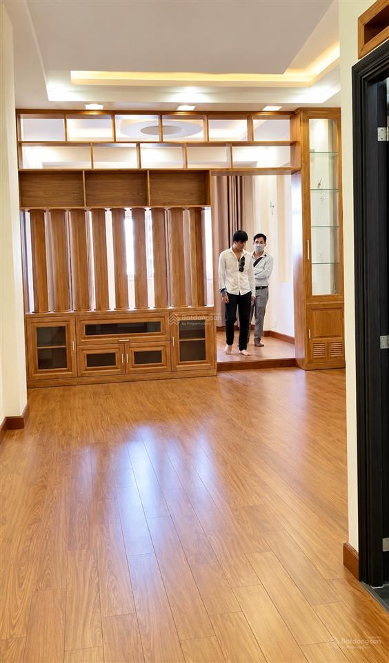 Cho thuê nhà mặt tiền nguyễn chí thanh  80m2  4 tầng  6pn  55tr/tháng