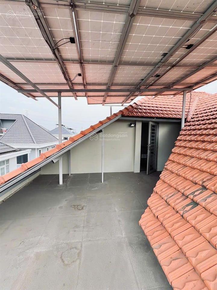 Biệt thự compound  dt 180m² (10 x 18m) x 4 tầng  6pn, 7wc  gần the global city