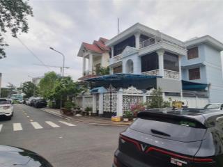 Biệt thự lô góc homyland riverside  dt 220m² (10 x 22m) x 3 tầng  view sông
