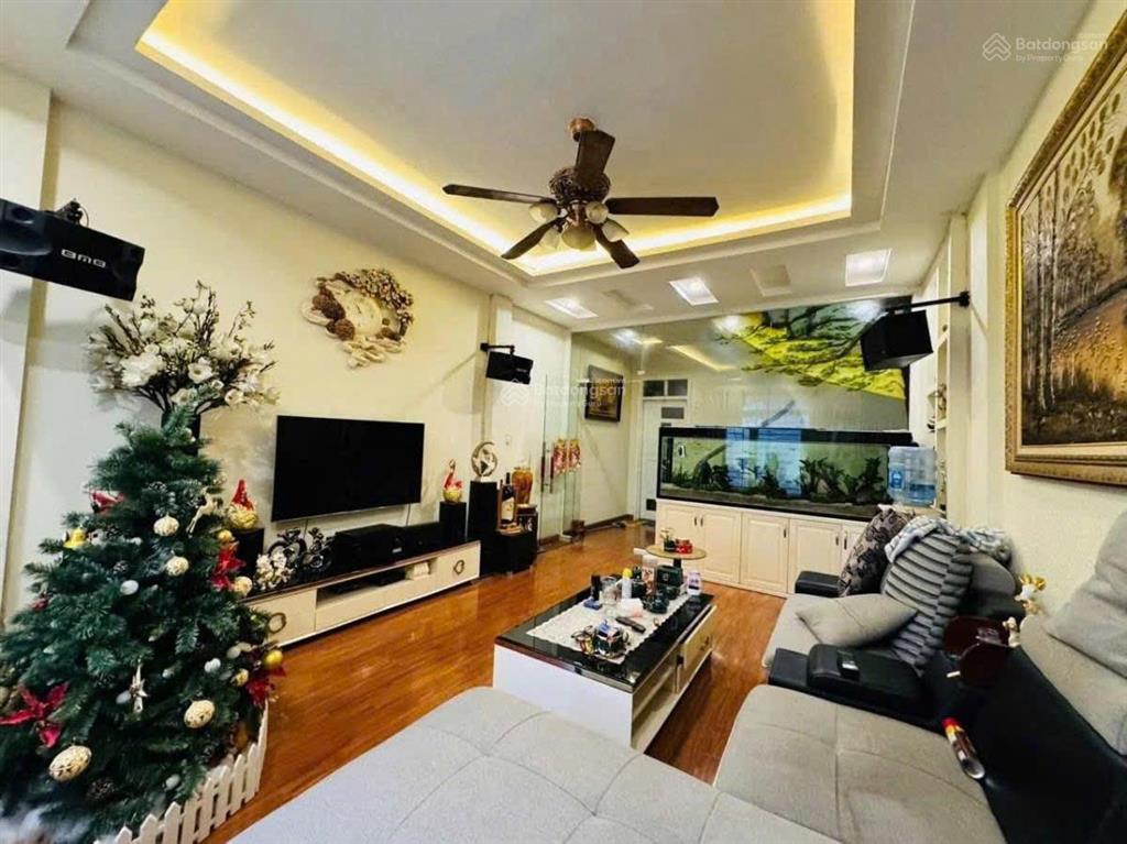 Bán nhà ngã tư sở trường chinh 55m2 xây 5 tầng giá 14,5 tỷ nhà còn mới ở luôn