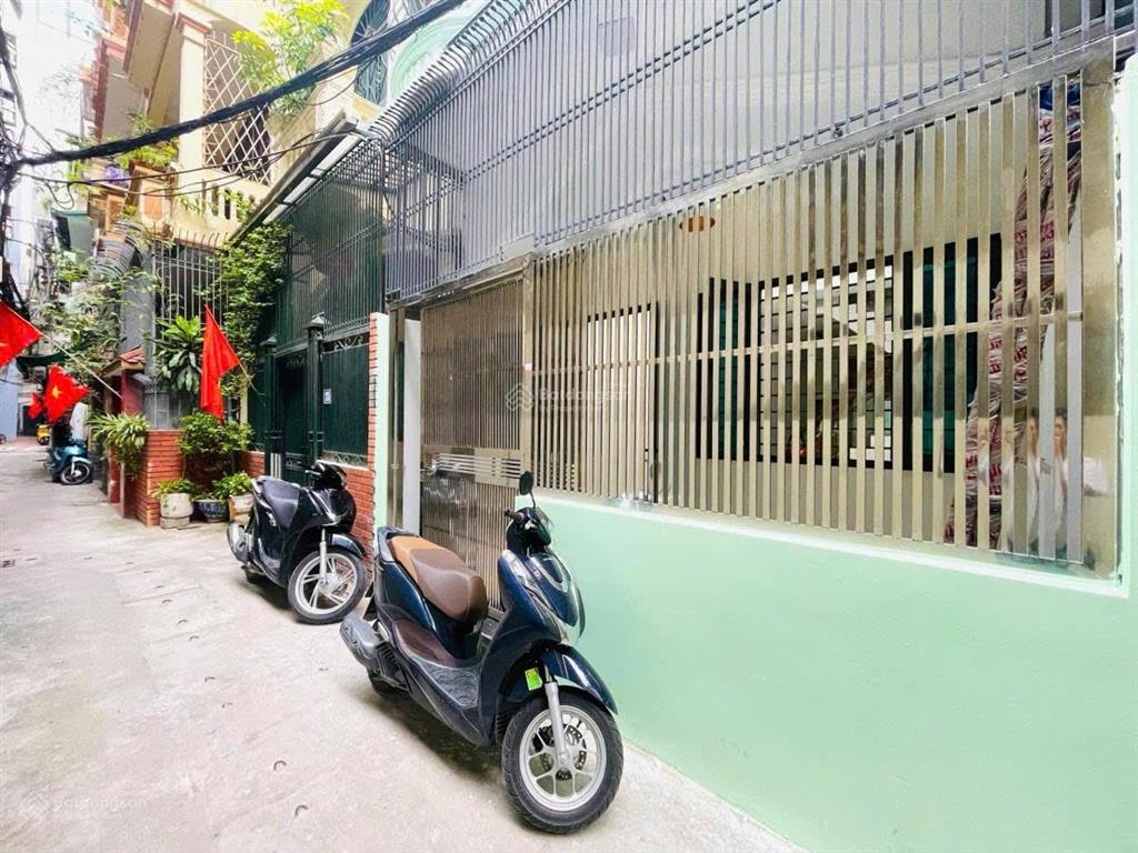 Nhà mới ở luôn tại vương thừa vũ, 60m2, xây 4 tầng giá chào 14,8 tỷ than xuân