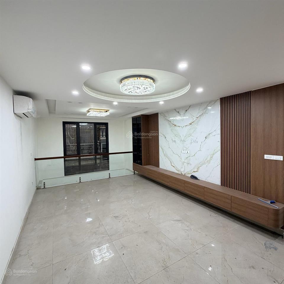 Nhà 7 tầng thang máy p/lô quân đội giá 17 tỷ hoàng văn thái thanh xuân