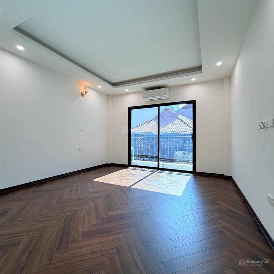 Nhà 7 tầng thang máy p/lô quân đội giá 17 tỷ hoàng văn thái thanh xuân