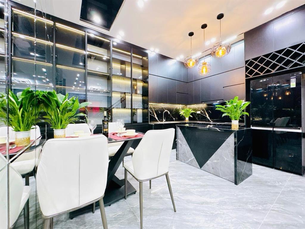 Bán nhà mới ở luôn phố vương thừa vũ 45m2, xây 5 tầng giá 12,5 tỷ thanh xuân