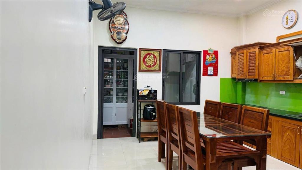 Bán nhà đường khuất duy tiến p/lô 50m2 xây 5 tầng giá 17,5 tỷ thanh xuân