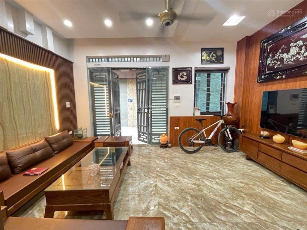 Phố vũ tông phan thanh xuân 38m2 xây 6 tầng thang máy 10,5 tỷ