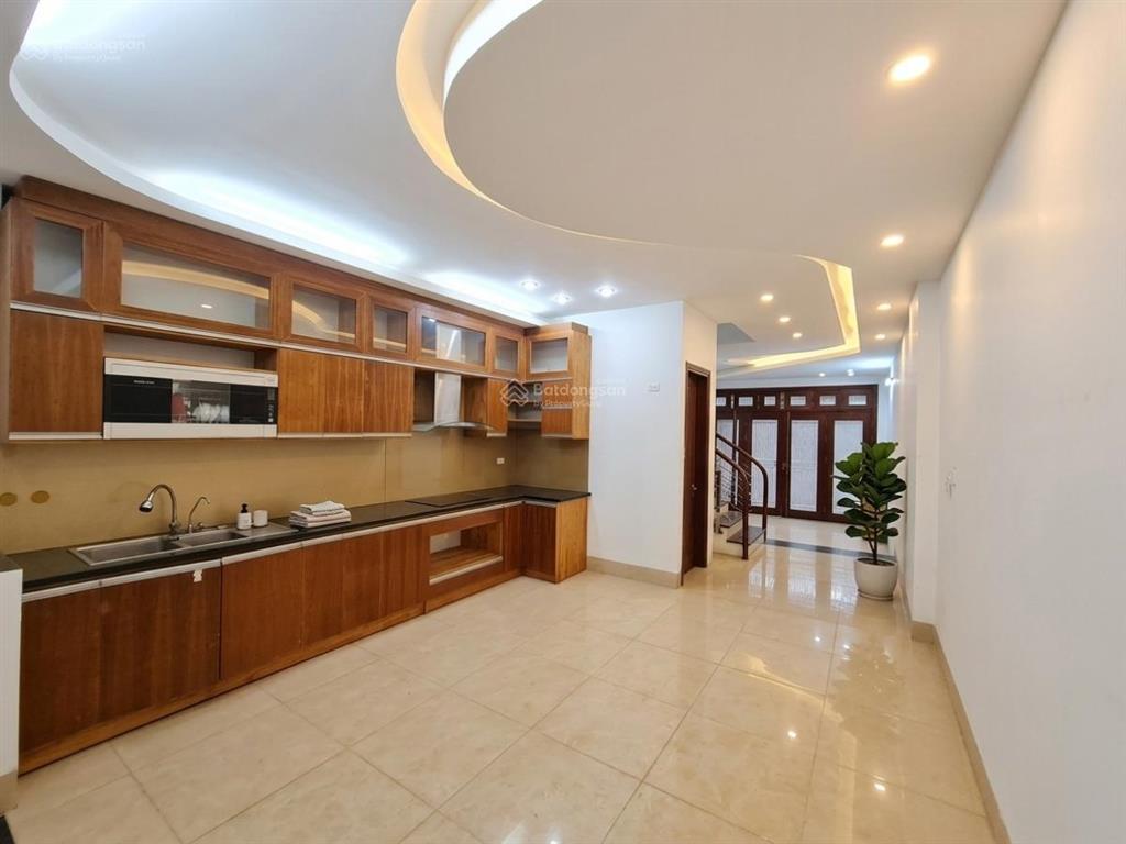 Bán nhà phố trung kính 50m2 xây 5 tầng giá 13,5 tỷ cầu giấy