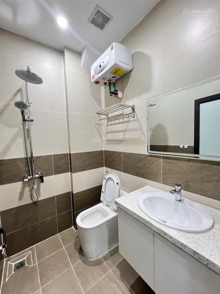 Nhà mới phố lê trọng tấn 38,6m² xây 6 tầng, thang máy giá 10,5 tỷ