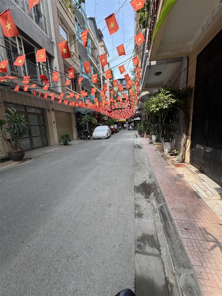 Bán nhà p/lô đường khuất duy tiến 50m2 xây 5 tầng giá 21,5 tỷ thanh xuân
