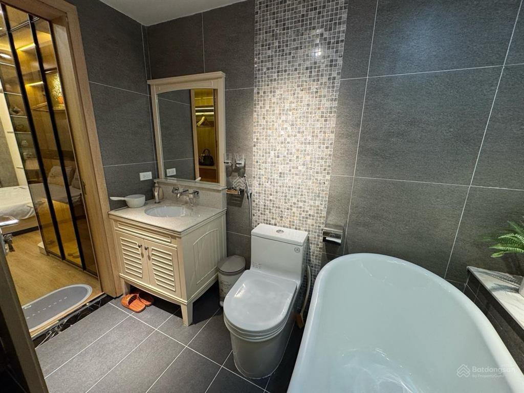 Bán nhà ngã tư sở 45m2 xây 5 tầng đầy đủ nội thất 10,5 tỷ thanh xuân