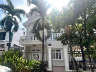 Cho thuê biệt thự 700m2 thảo điền, 6pn 7wc, hồ bơi riêng, giá chỉ 5000usd, 0978 316 ***