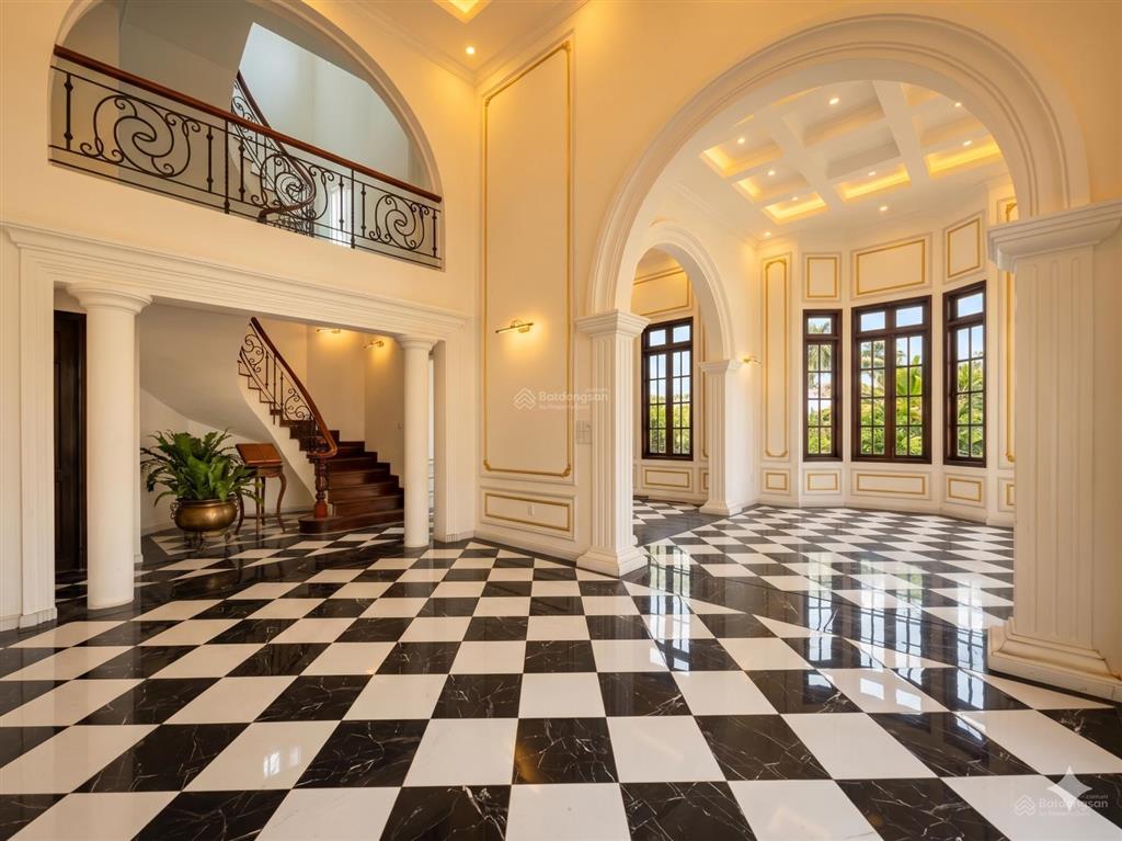 Cho thuê villa nguyễn ư dĩ thảo điền 1050m2 7pn 7wc, sân vườn rộng, chỉ 131 tr/tháng